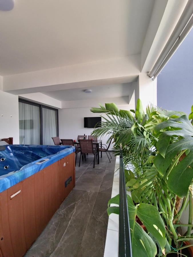 לרנקה Carisa Deluxe Apartment With Jacuzzi מראה חיצוני תמונה